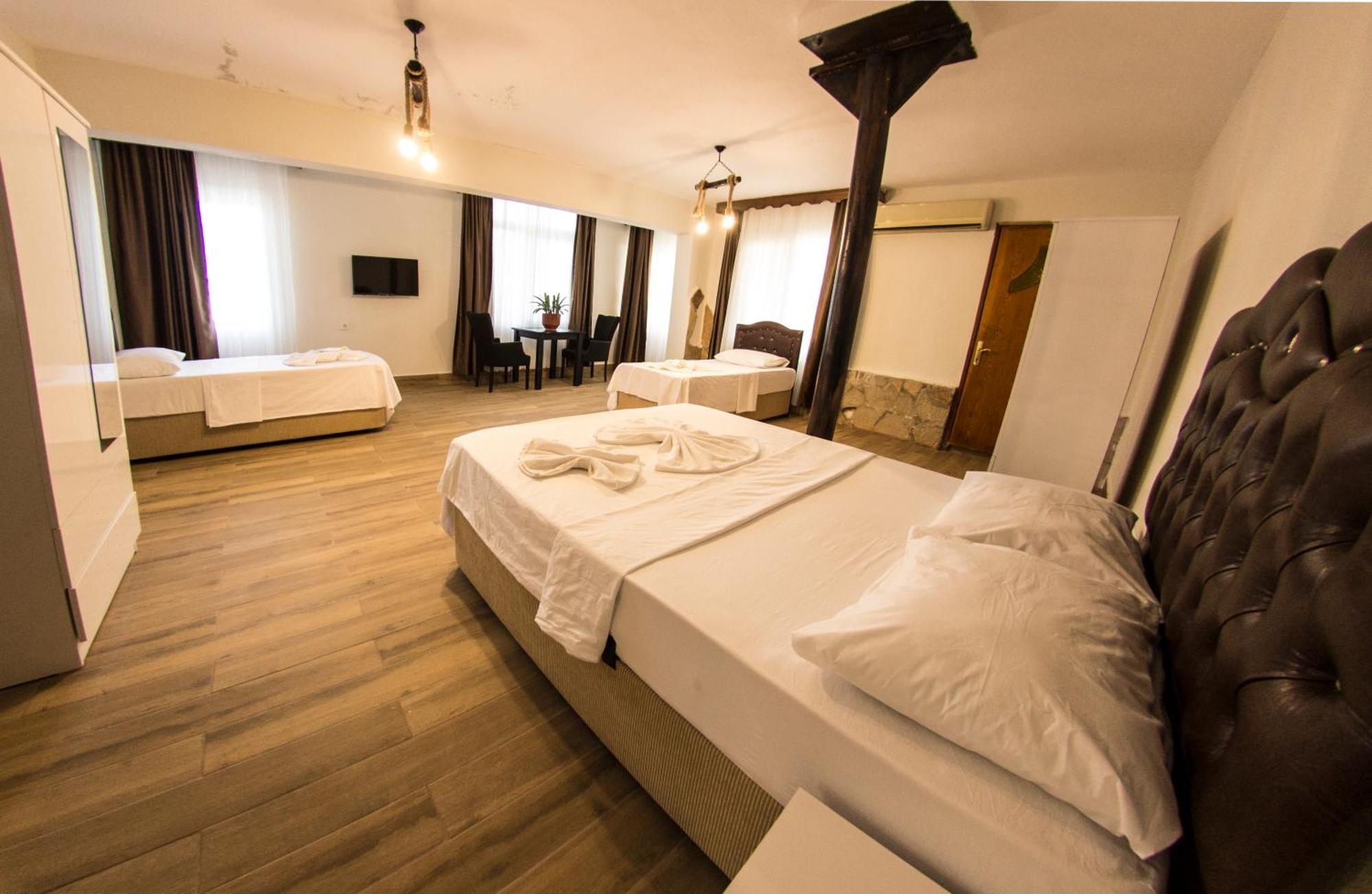 Atillas Getaway Selçuk Bilik gambar